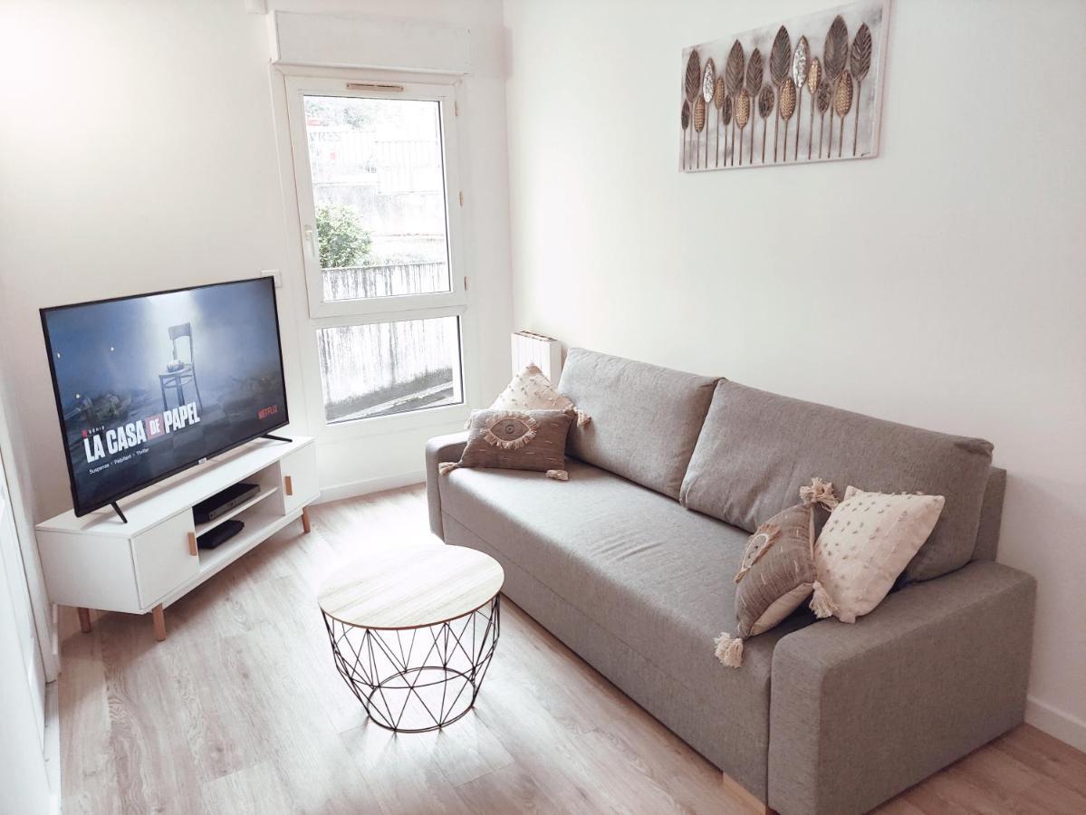 Apartament Aeroport Roissy Cdg - Parc Asterix - Parc Des Expositions Louvres Zewnętrze zdjęcie