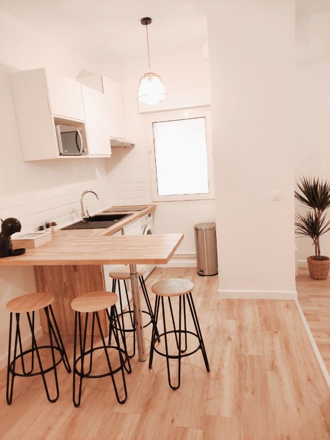 Apartament Aeroport Roissy Cdg - Parc Asterix - Parc Des Expositions Louvres Zewnętrze zdjęcie