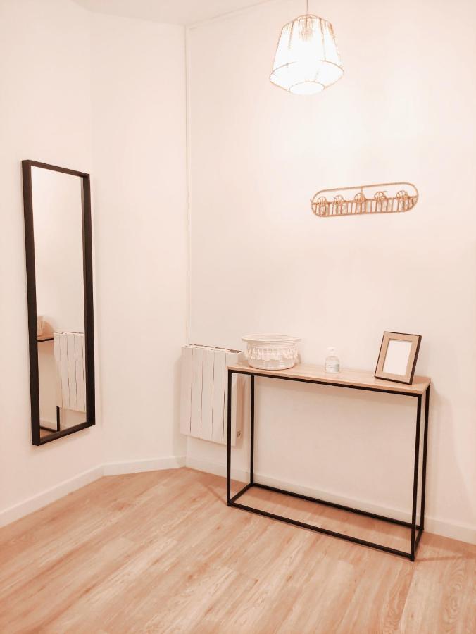 Apartament Aeroport Roissy Cdg - Parc Asterix - Parc Des Expositions Louvres Zewnętrze zdjęcie